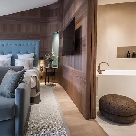 Hotel Coeur De 4*